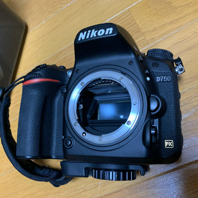 66%OFF!】 D750 ボディのみ 美品 レリーズ数少 約3300回 kead.al