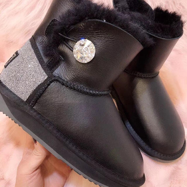 UGG レザーショートブーツSwarovski