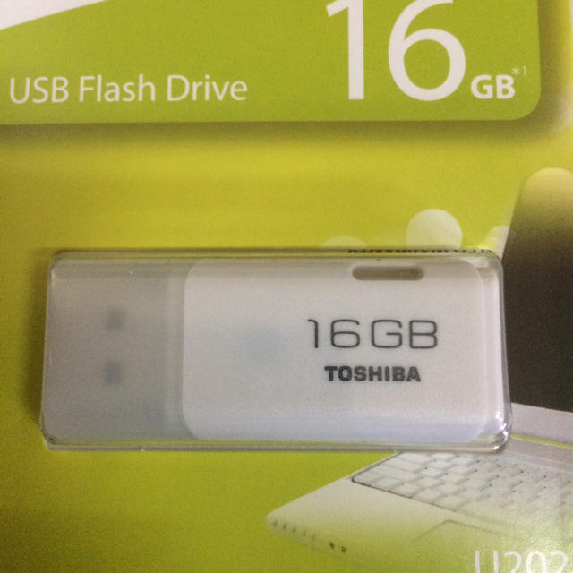 【510円で送料無料】東芝 USB メモリ 16GB スマホ/家電/カメラのPC/タブレット(PC周辺機器)の商品写真