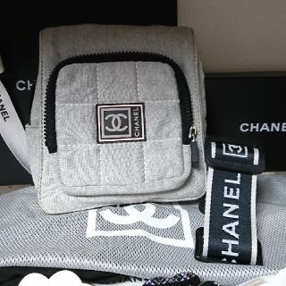 シャネル(CHANEL)の美品☆便利☆CHANEL☆ウエストバッグ☆ボディバッグ☆(ボディバッグ/ウエストポーチ)