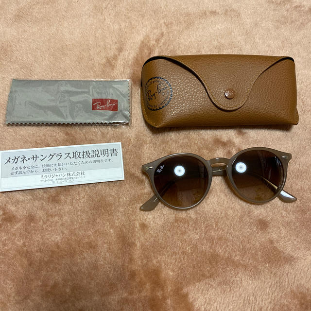 Ray-Ban(レイバン)のRay-Ban RB2180F レディースのファッション小物(サングラス/メガネ)の商品写真