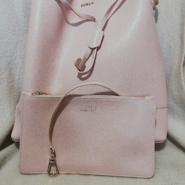Furla(フルラ)のFURLA♡春カラー♡パステルピンク♡バケツバック レディースのバッグ(ハンドバッグ)の商品写真