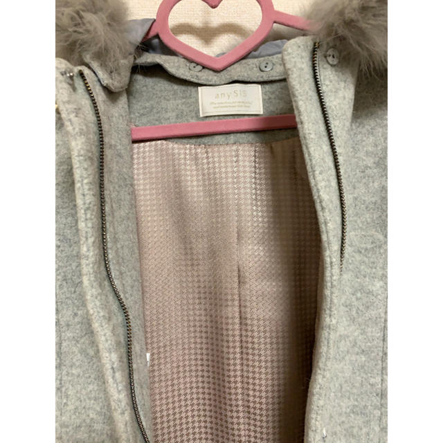 anySiS(エニィスィス)のany sis ファー付きフードコート レディースのジャケット/アウター(毛皮/ファーコート)の商品写真