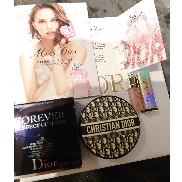 Christian Dior(クリスチャンディオール)の新品 ディオール マニア エディション 限定パッケージ  フォーエヴァー 2N コスメ/美容のベースメイク/化粧品(ファンデーション)の商品写真
