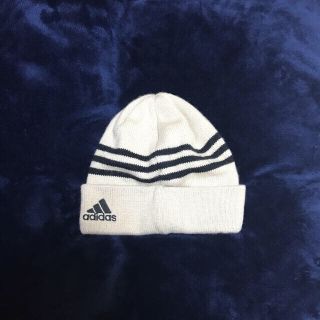 アディダス(adidas)のアディダスニット帽(ニット帽/ビーニー)