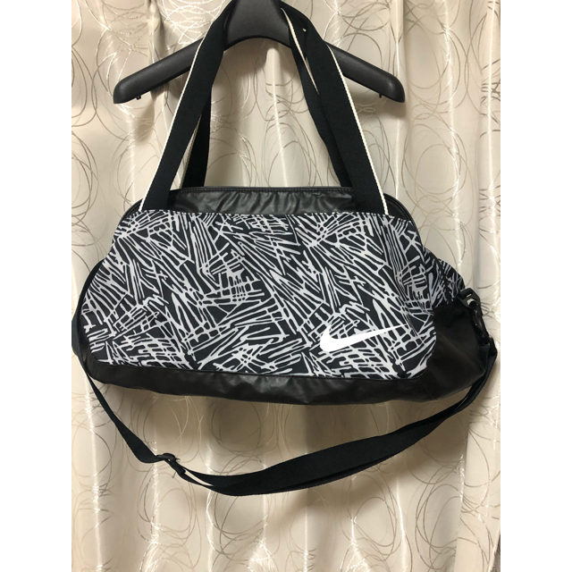 NIKE(ナイキ)のね❤️様専用⭐︎⭐︎NIKE スポーツバッグ スポーツ/アウトドアのスポーツ/アウトドア その他(その他)の商品写真