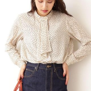 エヌナチュラルビューティーベーシック(N.Natural beauty basic)の美品　ボウタイ風ブラウス(シャツ/ブラウス(長袖/七分))