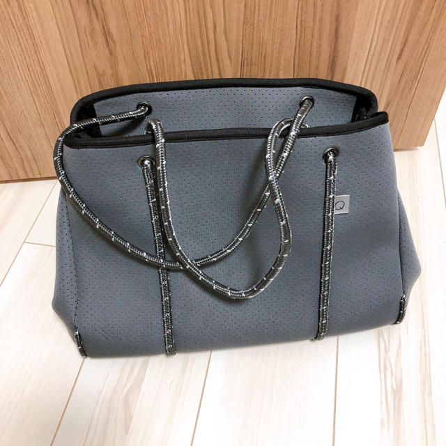 【美品】Qbag zip qバッグジップ Lサイズ