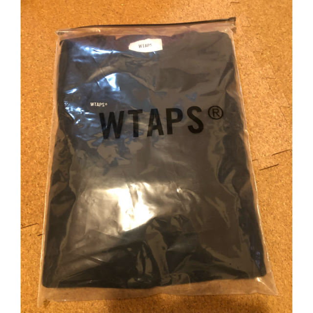 NEIGHBORHOOD(ネイバーフッド)の新品即日発送　WTAPS × ネイバーフッド  クルーネック 黒 L メンズのトップス(スウェット)の商品写真