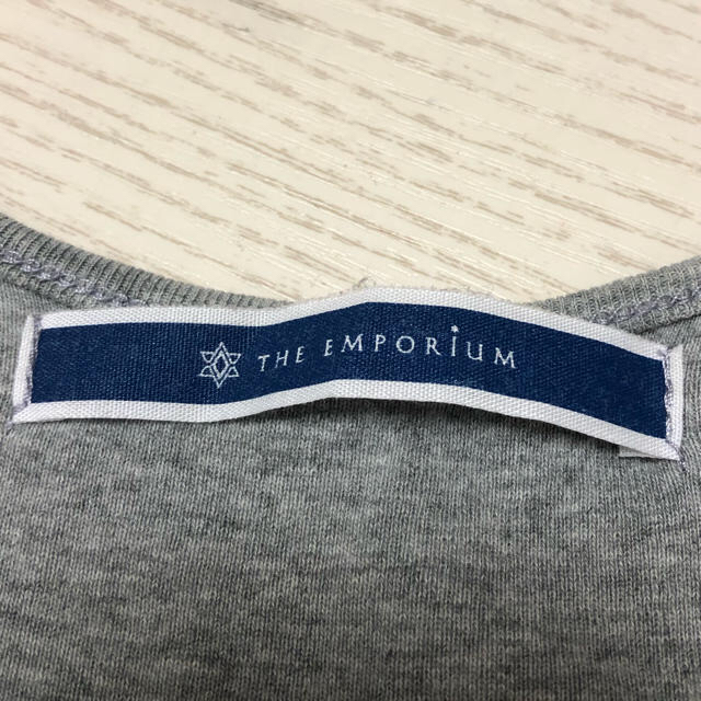 THE EMPORIUM(ジエンポリアム)のジエンポリアム　タンクトップ レディースのトップス(タンクトップ)の商品写真