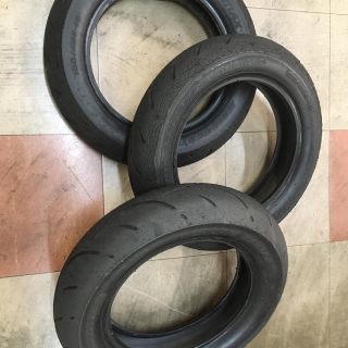 ブリヂストン(BRIDGESTONE)の中古　レーシングバトラックス　S01と02 計3本(パーツ)