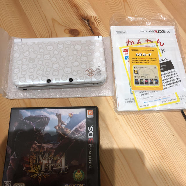 ニンテンドー3DS(ニンテンドー3DS)の【超美品】ニンテンドー3dsLL エンタメ/ホビーのゲームソフト/ゲーム機本体(携帯用ゲーム機本体)の商品写真