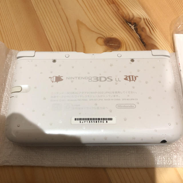 ニンテンドー3DS(ニンテンドー3DS)の【超美品】ニンテンドー3dsLL エンタメ/ホビーのゲームソフト/ゲーム機本体(携帯用ゲーム機本体)の商品写真