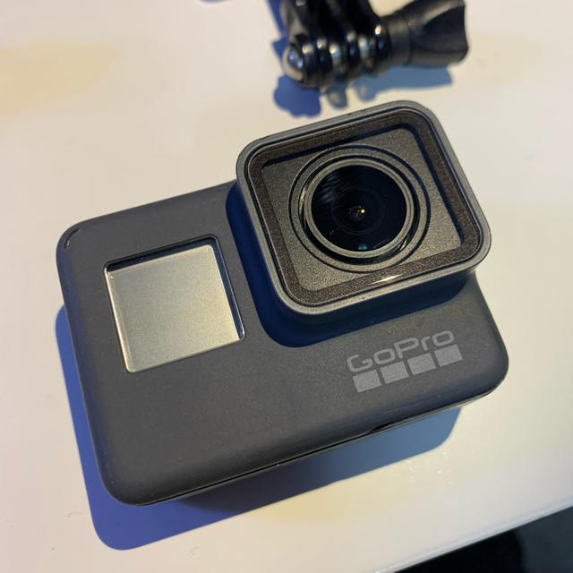 GoPro Hero 5 予備バッテリー自撮り棒その他おまけ付き