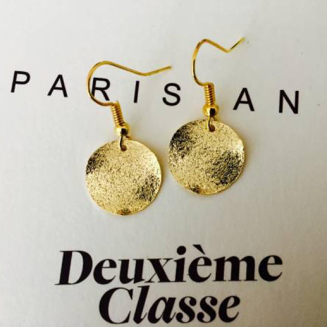 ★新品 DEUXIEME CLASSE ドゥーズィエムクラス プレートピアス | フリマアプリ ラクマ 値下!新品 ドゥーズィエムクラス プレートピアス ゴールド DEUXIEME