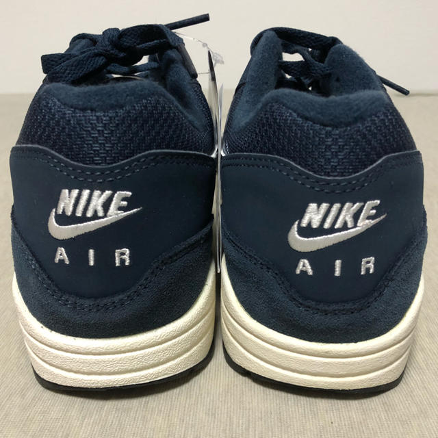 NIKE(ナイキ)のNIKE AIRMAX 1  27cm メンズの靴/シューズ(スニーカー)の商品写真