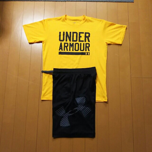 UNDER ARMOUR(アンダーアーマー)のアンダーアーマー ジュニアシャツ&パンツ(中古) キッズ/ベビー/マタニティのキッズ服男の子用(90cm~)(Tシャツ/カットソー)の商品写真