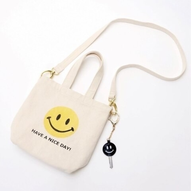 DEUXIEME CLASSE(ドゥーズィエムクラス)のDeuxieme Classe
SMILEY FACE SMILE BAG レディースのバッグ(トートバッグ)の商品写真