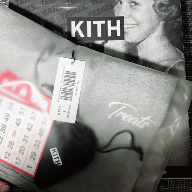 kith  treats ロンT