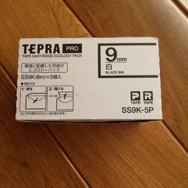 TEPRA PRO　テープ インテリア/住まい/日用品のオフィス用品(オフィス用品一般)の商品写真