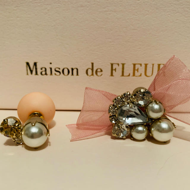 Maison de FLEUR(メゾンドフルール)の【値下げ】【未使用】Maison de FLEUR ビジューピアス レディースのアクセサリー(ピアス)の商品写真