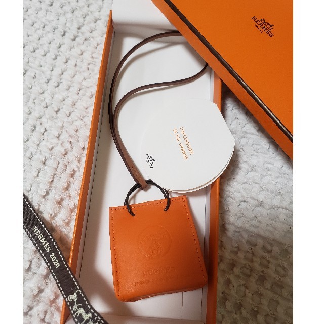 Hermes(エルメス)の新品 ☆ エルメス HERMES ショッパーチャーム レディースのアクセサリー(チャーム)の商品写真