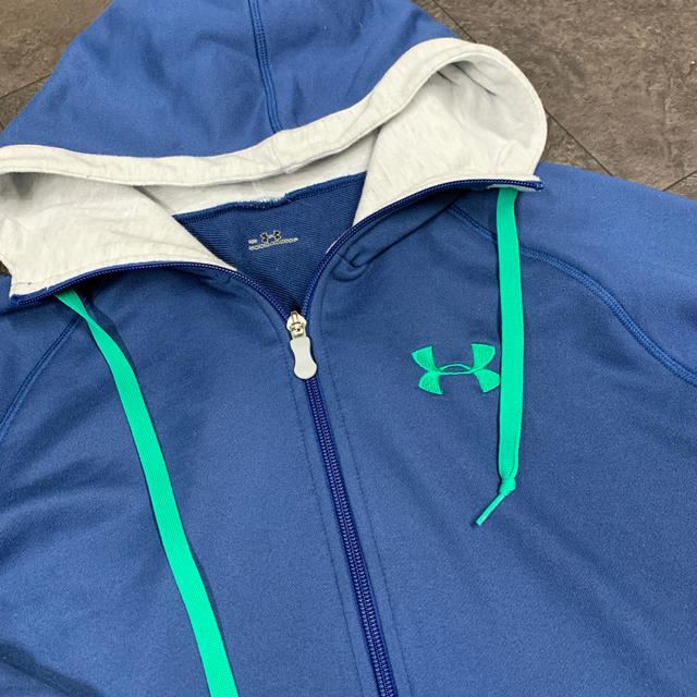 UNDER ARMOUR(アンダーアーマー)のアンダーアーマー　上下セット　ズボン　SM パーカー　MD レディースのレディース その他(セット/コーデ)の商品写真