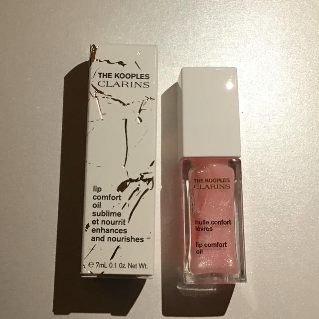 CLARINS(クラランス)のCLARINS コンフォート リップオイル 【未使用】 コスメ/美容のベースメイク/化粧品(リップグロス)の商品写真