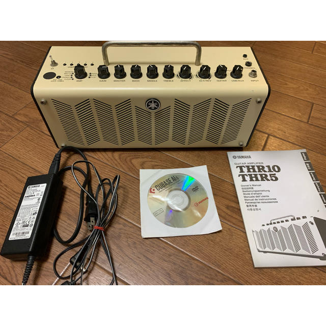 YAMAHA THR10 ギターアンプ　ベースアンプ