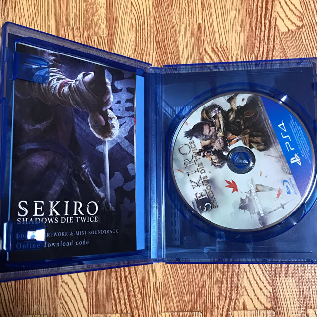 SEKIRO エンタメ/ホビーのゲームソフト/ゲーム機本体(家庭用ゲームソフト)の商品写真