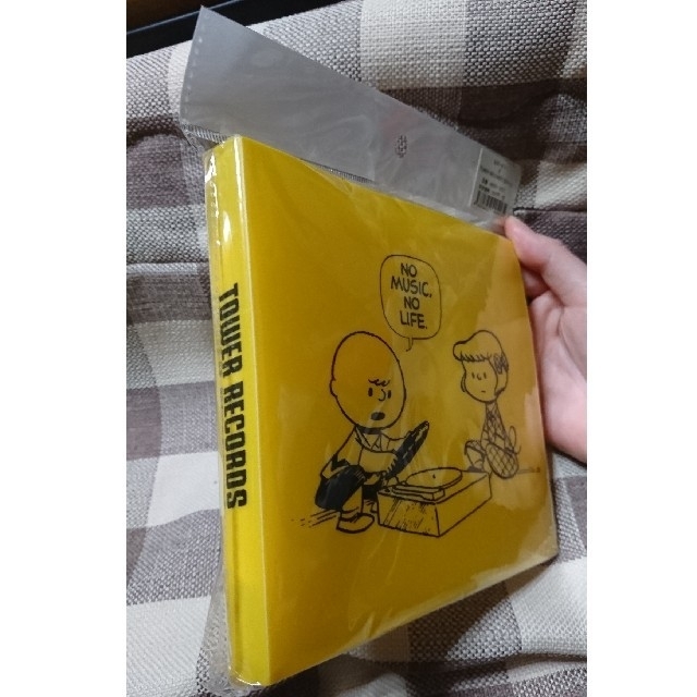 SNOOPY(スヌーピー)のスヌーピー × tower records CDケース エンタメ/ホビーのおもちゃ/ぬいぐるみ(キャラクターグッズ)の商品写真