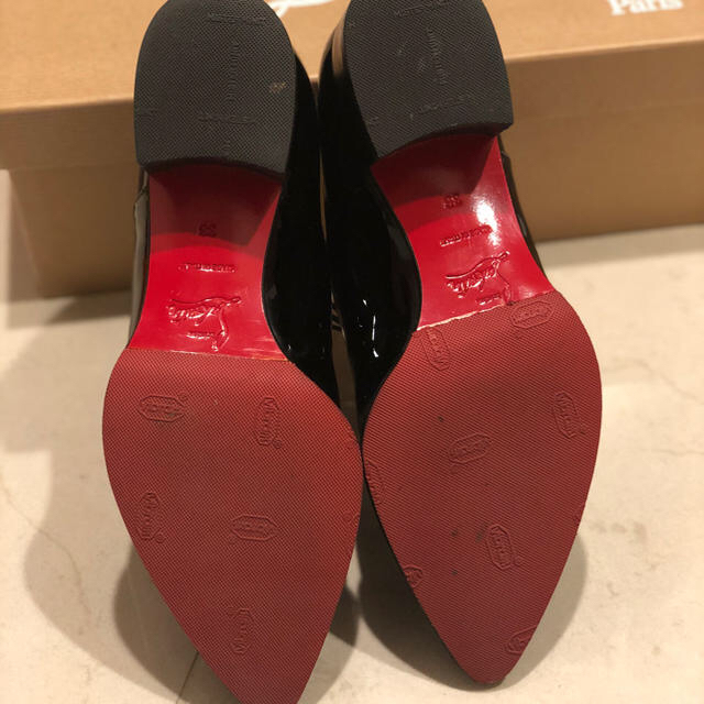 Christian Louboutin(クリスチャンルブタン)の美品クリスチャンルブタンブラックエナメルオックスフォードローファーヒール紐靴 レディースの靴/シューズ(ローファー/革靴)の商品写真