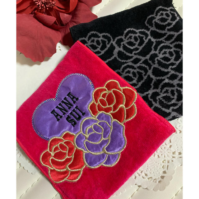 ANNA SUI(アナスイ)のchatty386様専用❣️ANNA SUI❣️タオルハンカチポーチ2枚セット レディースのファッション小物(ポーチ)の商品写真