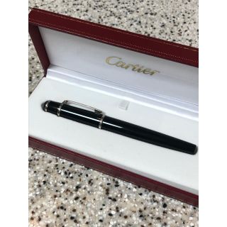 カルティエ(Cartier)のカルティエ　万年筆　新品未使用(ペン/マーカー)