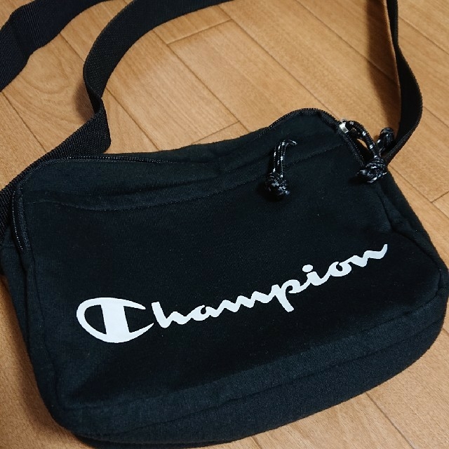 しまむら(シマムラ)のChampion ショルダーバッグ レディースのバッグ(ショルダーバッグ)の商品写真