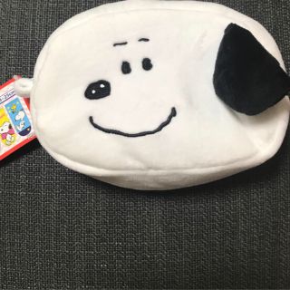 スヌーピー(SNOOPY)のSNOOPY 靴下4足　ポーチつき　未使用品(キャラクターグッズ)