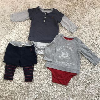 ベビーギャップ(babyGAP)のGAP 80  ロンパース付きＴシャツ2枚  ショーパン付きズボン(Ｔシャツ)