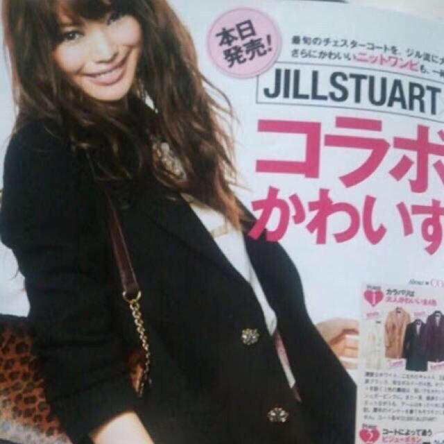 JILLSTUART(ジルスチュアート)のジル♡ビジューボタンチェスターコート レディースのジャケット/アウター(チェスターコート)の商品写真
