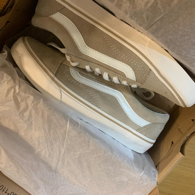 VANS(ヴァンズ)の最終値下げ⭐︎オールドスクール　ベージュ　オールスエード レディースの靴/シューズ(スニーカー)の商品写真