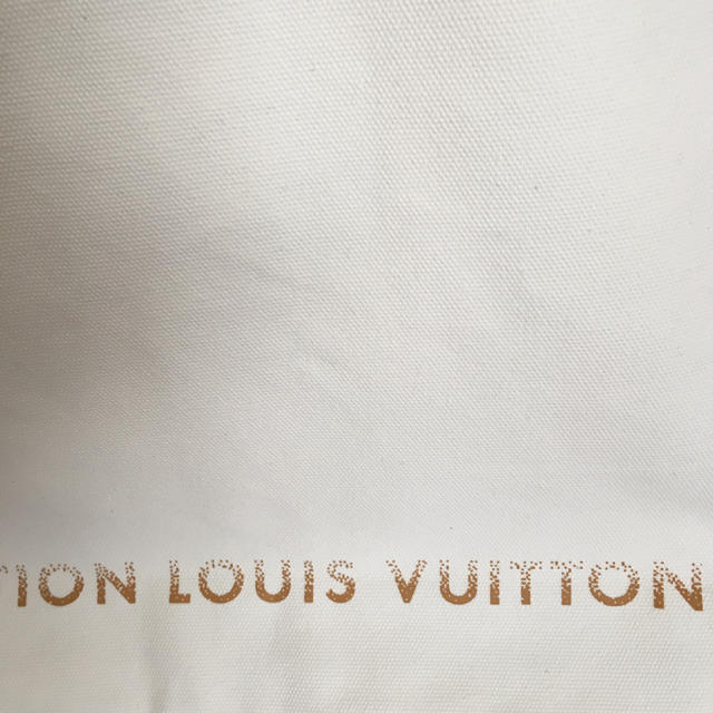 LOUIS VUITTON(ルイヴィトン)のパリ限定！FONDATION LOUIS VUITTON トートバッグ レディースのバッグ(トートバッグ)の商品写真