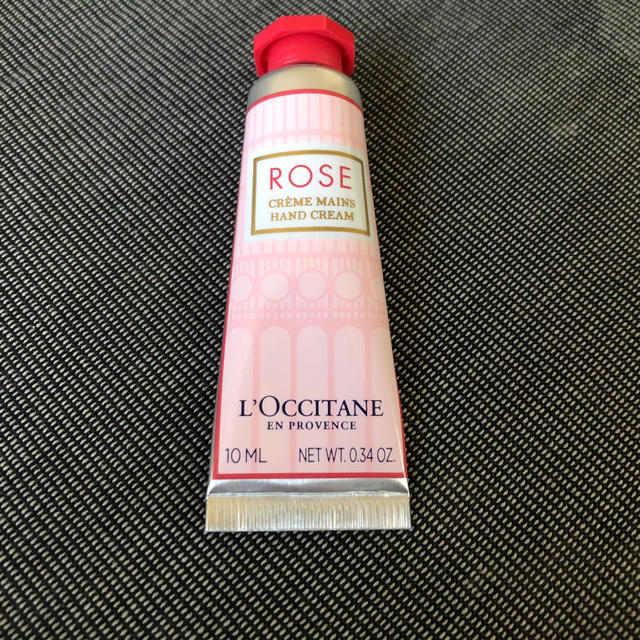 L'OCCITANE(ロクシタン)のロクシタン　ハンドクリーム　10ml 新品 コスメ/美容のボディケア(ハンドクリーム)の商品写真