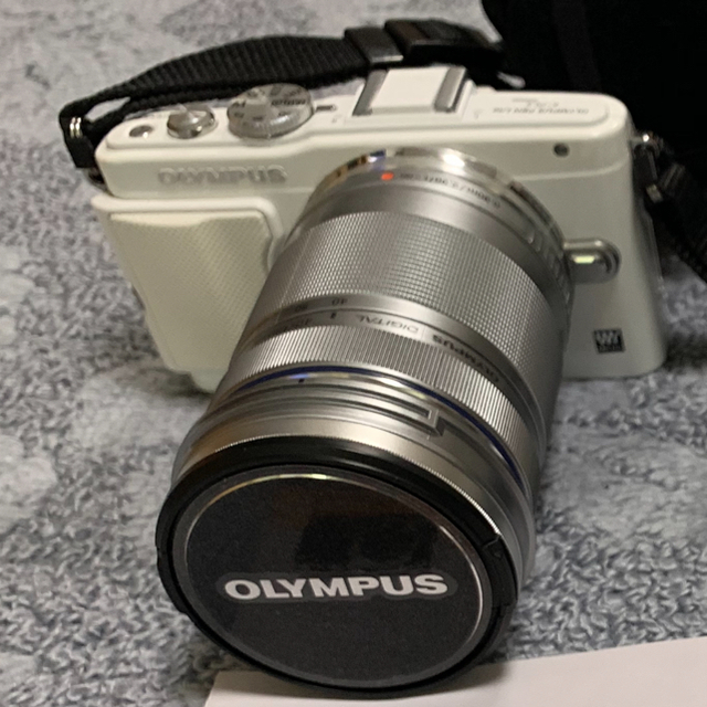 OLYMPUS PEN Lite E PL 5 ダブルズームキットホワイト