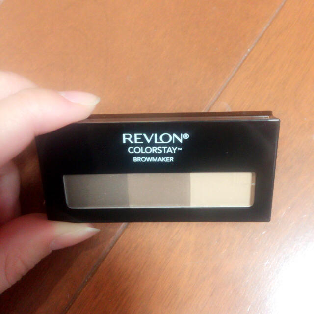 REVLON(レブロン)のレブロン♡ブロウメーカー♡ コスメ/美容のベースメイク/化粧品(パウダーアイブロウ)の商品写真