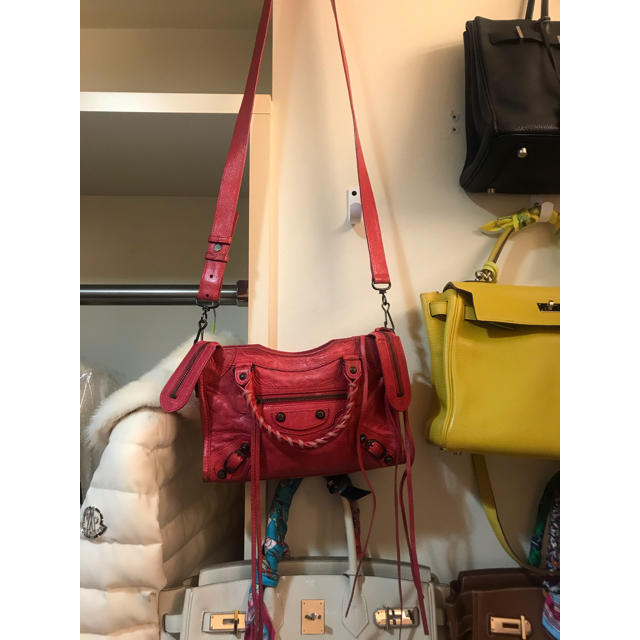 Afdæk Husarbejde skitse 日本最大の BALENCIAGA BAG - SALEバレンシアガ ミニシティ レッド ショルダー 鞄 ショルダーバッグ -  www.pardubickeboudy.cz