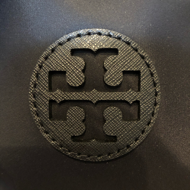 Tory Burch(トリーバーチ)の新品　未使用　トリーバーチ　ナイロン　リュック  黒　バッグ レディースのバッグ(リュック/バックパック)の商品写真