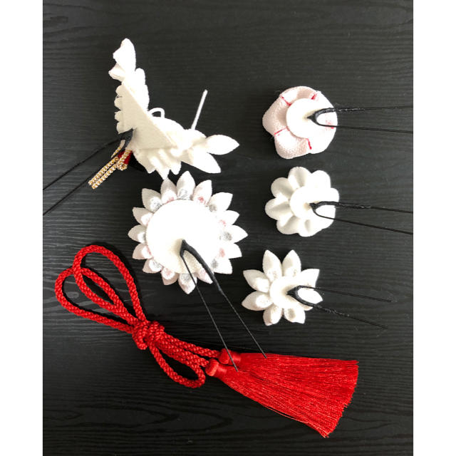 #296 ちりめん かんざし 鶴/6個セット 紅白 レディースのヘアアクセサリー(ヘアピン)の商品写真