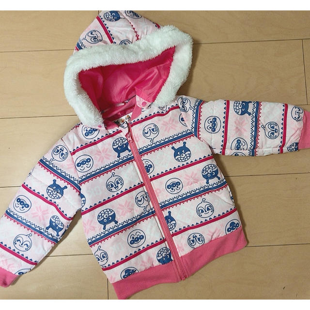 BANDAI(バンダイ)のアンパンマン 上着 キッズ/ベビー/マタニティのキッズ服女の子用(90cm~)(ジャケット/上着)の商品写真