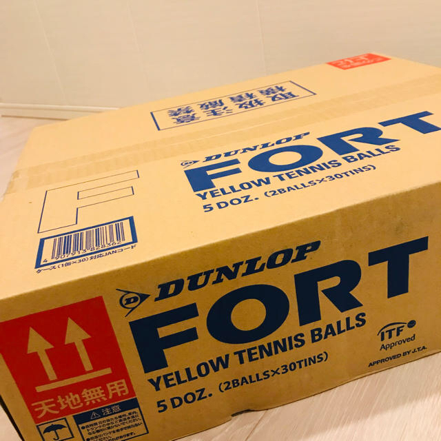 DUNLOP(ダンロップ)の★新品 ★送料無料 ダンロップフォート  DUNLOP FORT. 30缶60球 スポーツ/アウトドアのテニス(ボール)の商品写真