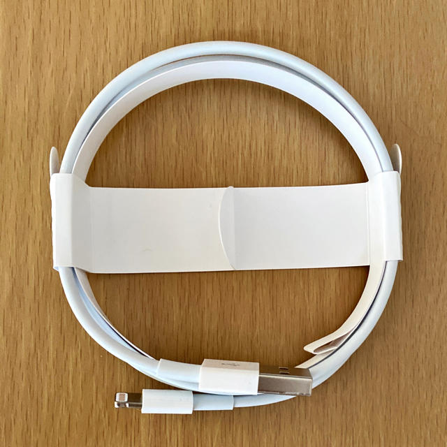 Apple(アップル)のUSB Lightningケーブル　iPhone  Apple スマホ/家電/カメラのスマホアクセサリー(その他)の商品写真