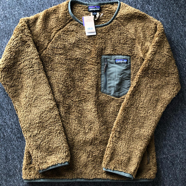 トップス今期 Patagonia パタゴニア ロスガトスクルー　カーキ　Sサイズ